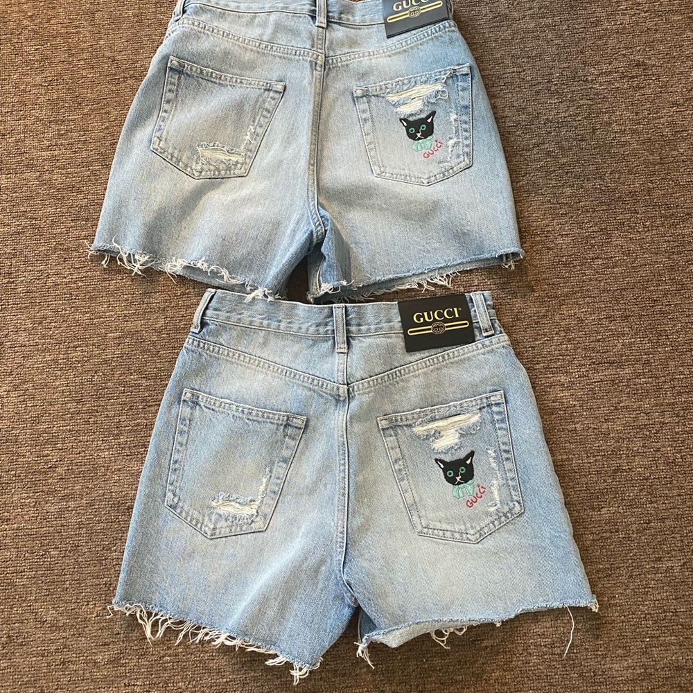 sold！gucci women cat denim short